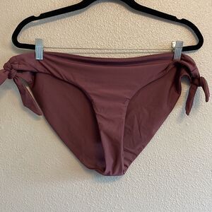 NWT- dark purple simply seamless Hipster- side tie bikini bottoms- Size 18W
